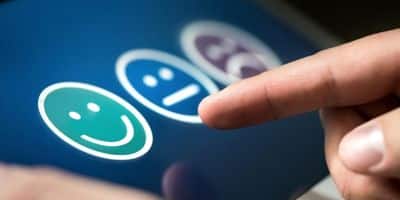 elige la experiencia de usuario con caritas